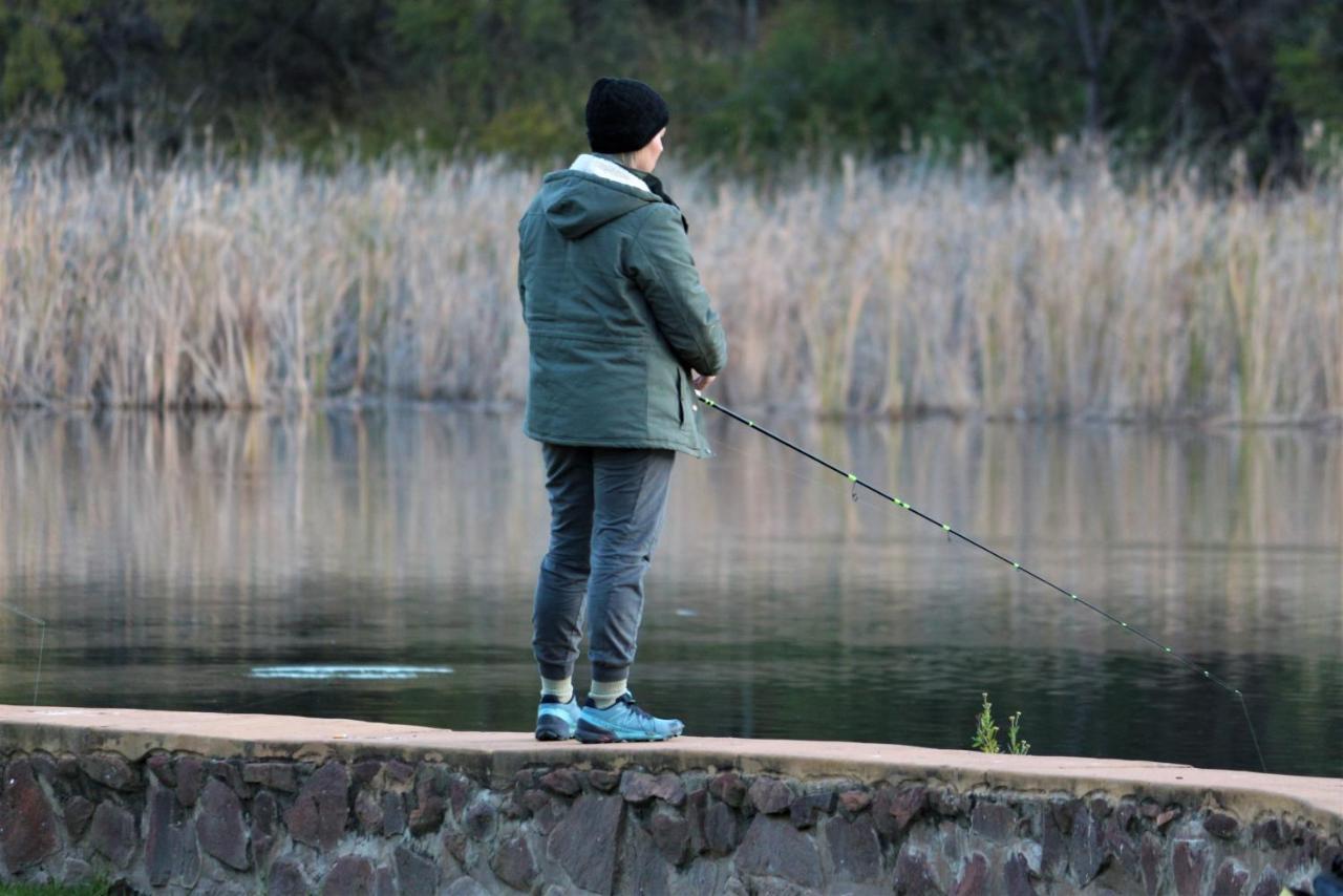 Bass Lake Country Lodge Pretoria-Noord Esterno foto
